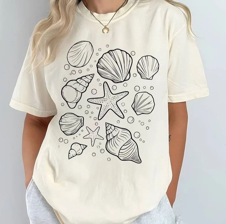 Women's Oversized Seashell & Starfish Graphic T-Shirt – Beach Aesthetic Casual Summer Tee